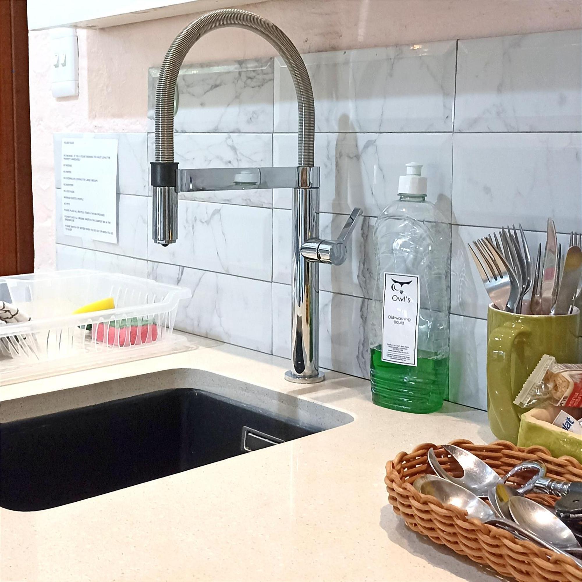 The Retreat Bed & Breakfast โคมเม็ทจี ภายนอก รูปภาพ